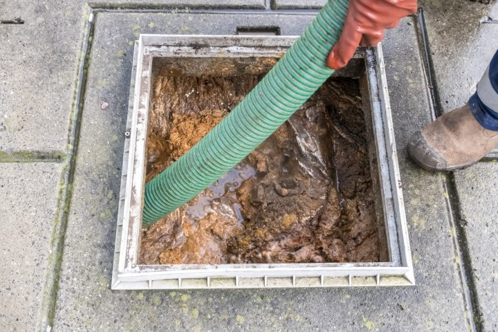 septic pumping